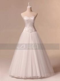 wedding photo - Classic Embroidered Princess Wedding Dress Deb Dress