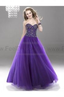 wedding photo -  Ball Gown Sweetheart Beaded Sequins Grape Prom Dresses
