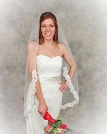 wedding photo - Simple Lace Veil