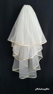 wedding photo - Ivory Wedding Veil, Three Layers