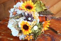 wedding photo - Camo hunting sunflower brooch bouquet etsy wedding