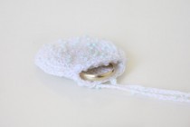 wedding photo - Crochet Drawstring Ring Holder, white knit with beads pattern, crochet feminine wedding ring holder, mini purse, fitness, jogging pendant