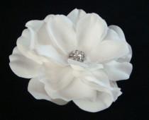 wedding photo - Bridal WHITE FLOWER with rhinestone center  PETITE / pure white hair flower clip / bridal white hair flower
