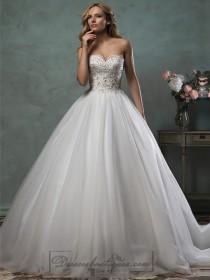 wedding photo - Strapless Scallop Sweetheart Beaded Bodice Ball Gown Wedding Dress
