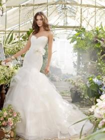 wedding photo -  Lace Chic Wedding Dress with Tiered Tulle Skirt and Strapless Sweetheart Neckline