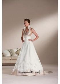 wedding photo -  Beautiful Elegant Exquisite Satin Slight Sweetheart A-line Wedding Dress In Great Handwork
