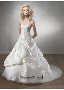 wedding photo -  A Stunning Taffeta Strapless Wedding Dress