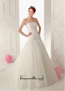 wedding photo -  Adorable Tulle & Satin A-line Strapless Neckline Dropped Waist Beaded Wedding Dress With Lace Appliques