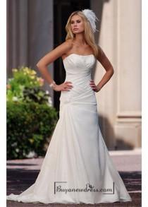 wedding photo -  Beautiful Elegant Taffeta & Satin A-line Strapless Wedding Dress In Great Handwork