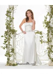 wedding photo -  Beautiful Elegant Exquisite Satin Sheath Wedding Dress In Great Handwork