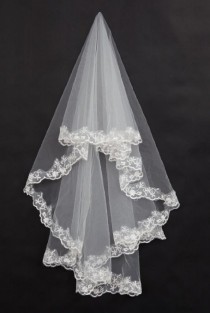 wedding photo - Fingertip 1 tier wedding veil in Ivory or White