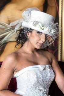 wedding photo - Top hat Ivory, veil, altertinative bride, rockabilly, steampunk, winter wedding, couture, Victorian,shabby chic, Georgian, Marie Antoinette