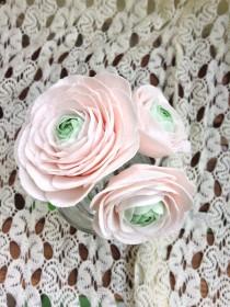 wedding photo - 3 Ranunculus sugar flowers
