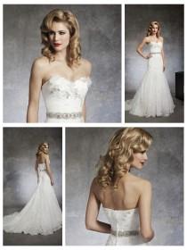 wedding photo -  Tulle 3D Flowers Sweetheart Wedding Dress with Beading Waist