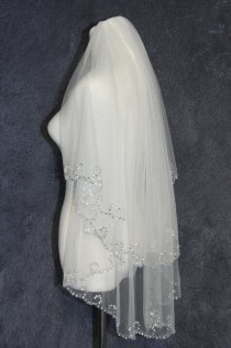 wedding photo - 2T white ivory hand-sequined wedding bridal veil flounced beautiful bride accessories wedding supplies