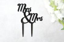 wedding photo - Mrs and Mrs Cake Topper 