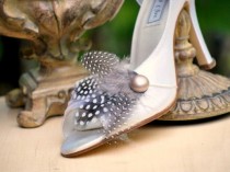 wedding photo - Shoe Clips Guinea Champagne Fan. Stylish Feminine Couture Rockabilly Burlesque Boudoir Pins, Bride Bridal Bridesmaid, Steampunk Unique Trend