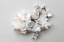 wedding photo - Small White Flower Bridal Wedding Accessory Hair Clip
