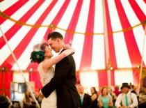 wedding photo - Bodas Cucas: Detalles de una boda real inspirada en el circo
