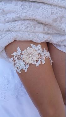 wedding photo - SALE- Lace wedding garter, Wedding garter, Lace garter, Bridal garter, White garter, Ivory garter, Crochet garter, Garter set, Flower Garter