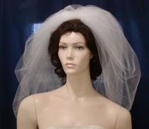 wedding photo - Wedding Veils   Ivory Bubble Veil    Elbow Length