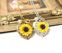 wedding photo -  Sunflower Heart locket necklace,Personalized Initial Disc Necklace,Gold Sunflower,Locket Wedding Bride,Birthday Gift,Sunflower Photo Locket