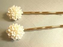 wedding photo - Creme Mum Hairpins Gold Flower Hair Pins Cream Flower Mum Hairpins, Wedding Accessory