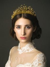 wedding photo -  Diamonds Vintage Bridal Crown Head Pieces - lidress.com