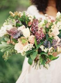 wedding photo - Fresh Bridal Portraits & Wedding Bouquet Ideas - Belles & Bubbles
