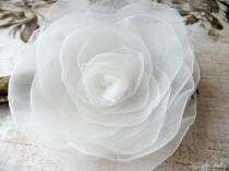wedding photo - Ivory Organza Wedding Hair Flower, Ivory Organza Hair Flower, Ivory Fascinator, Ivory Hair Clip