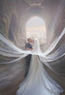 wedding photo - Incredible Wedding Photos Of Couples That Go Above & Beyond