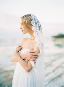 wedding photo - Organic Lake Garda Bridal Session