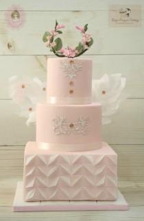 wedding photo - Wedding Cakes With Adorable Details