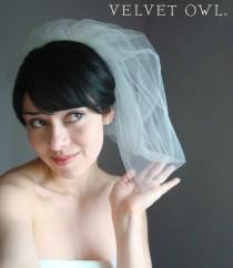 wedding photo - Bridal bubble veil White Ivory or Champagne tulle retro bride mod modern bride wedding - MONIQUE