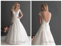wedding photo -  Strapless Sweetheart All over Lace and Satin Mermaid Wedding Gown