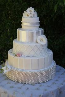 wedding photo - White & Cream Wedding Cakes