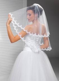 wedding photo - 2 Tier Scalloped Bridal Wedding Veil in Ivory or White