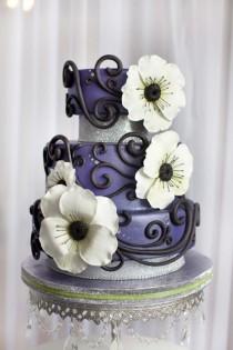wedding photo - Canada’s Prettiest Wedding Cakes For 2014