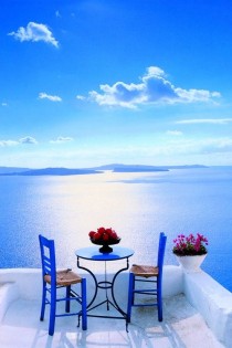 wedding photo - 15 Romantic And Dreamy Patios Of Greece