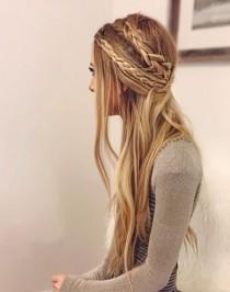 wedding photo - 40 Adorable Hippie Hairstyles To Make You Look Cool