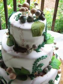 wedding photo - Woodland Cake
