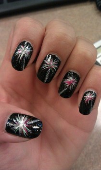 wedding photo - Awesome Christmas & Holiday Thanksgiving Nails With Snowflakes 