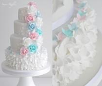 wedding photo - Petal Ruffle And Pastel Roses