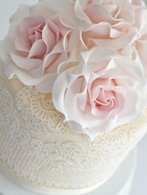 wedding photo - Lace & Roses
