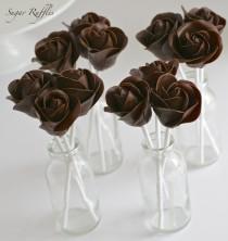 wedding photo - Dark Chocolate Rose Cake Pops