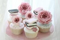 wedding photo - Book Cupcakes