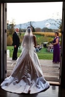wedding photo - L'entrée De La Mariée: Je Veux Cette Photo! - Happy Chantilly