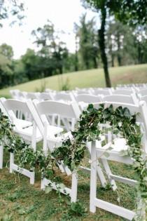 wedding photo - A Lush Greenhouse Wedding So Pretty You'll Want To Move In