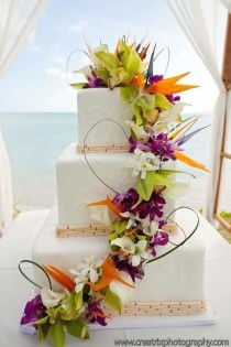 wedding photo - Tropical Wedding Cake 