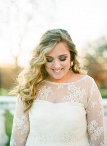 wedding photo - When Her Dad Got A Life-Threatening Diagnosis, She Put On A Wedding Dress